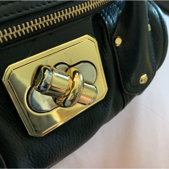 B. MAKOWSKY Black Butter Soft LEATHER Hobo TurnLock Lg Shoulder Bag Purse VguC - Picture 12 of 16